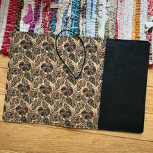 Load image into Gallery viewer, RTS  - Patterned with Shade Vertical pocket -  B6