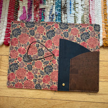 Load image into Gallery viewer, RTS  - Carnation Breeze with Midnight and Branch -  B6 Slim